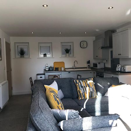Villa Retro Retreat, Sea View, Free Parking & Ev Plug-In Whitby Exterior foto